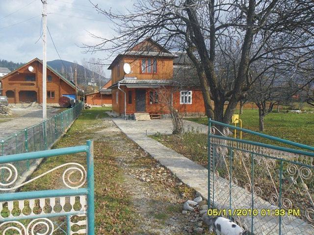 Комфортні Номери Mykulychyn Ngoại thất bức ảnh
